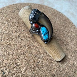 VINTAGE Navajo PAWN ERA Bear Claw & Sterling RING with Turquoise & Coral!